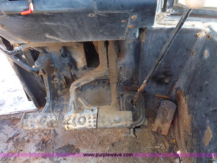 image for item F6436 1984 John Deere 510B Turbo backhoe