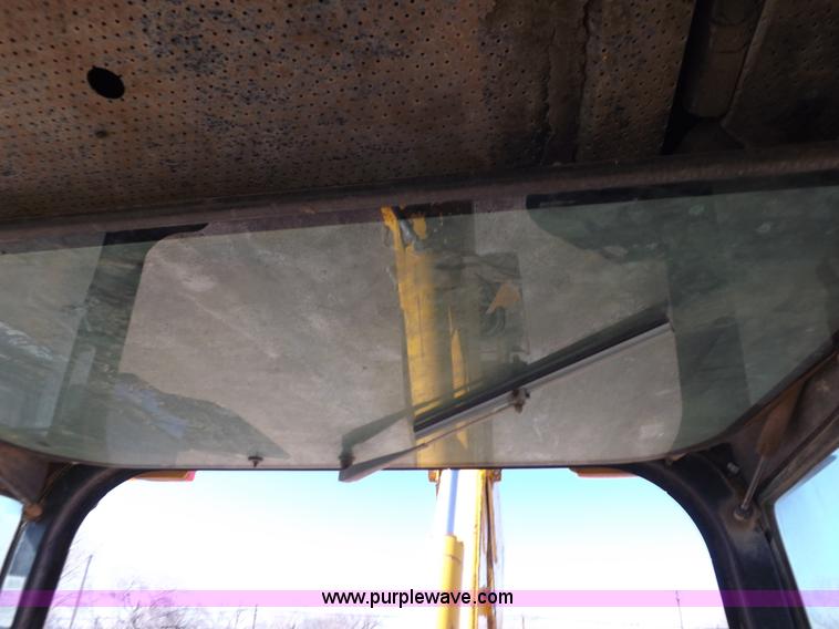 image for item F6436 1984 John Deere 510B Turbo backhoe