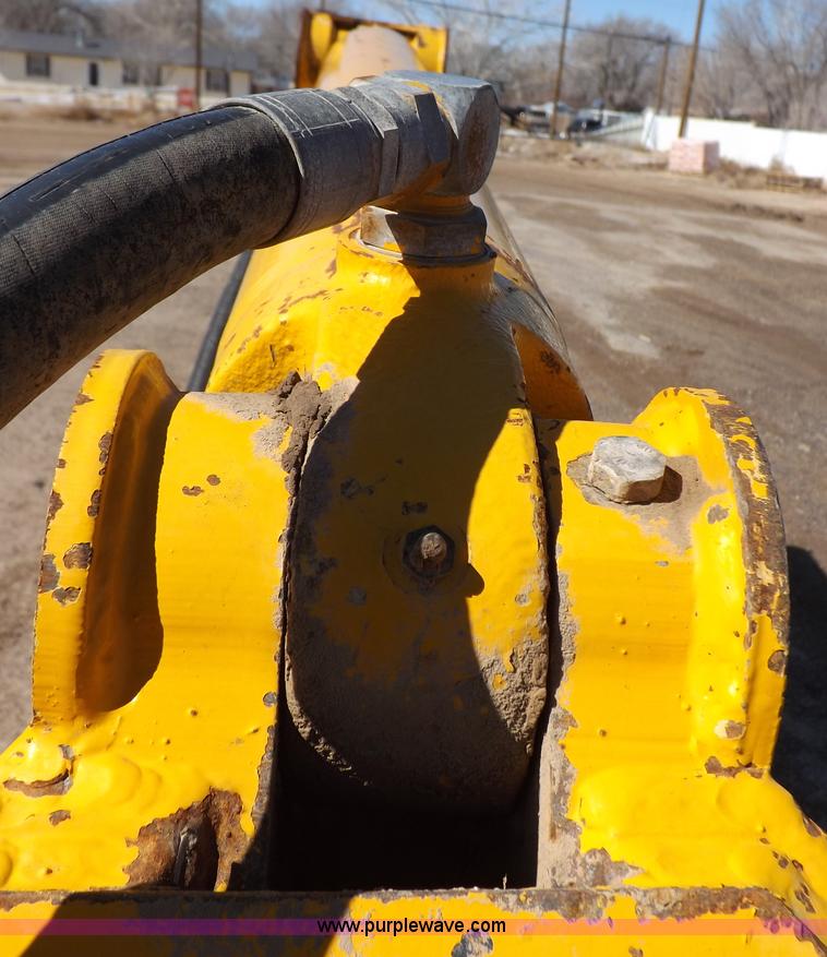 image for item F6436 1984 John Deere 510B Turbo backhoe