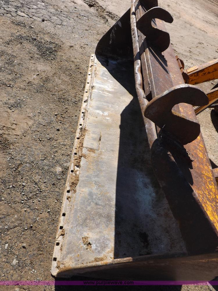 image for item F6436 1984 John Deere 510B Turbo backhoe