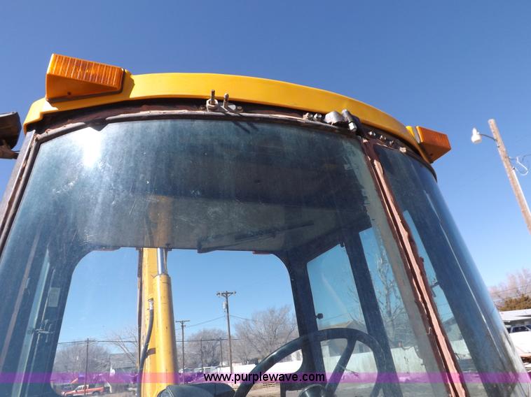 image for item F6436 1984 John Deere 510B Turbo backhoe