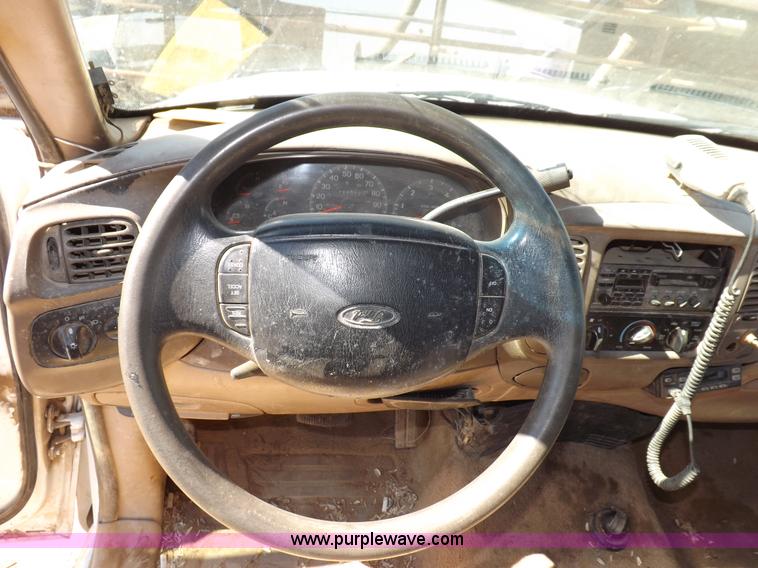 image for item F6437 1997 Ford F150 SuperCab pickup truck