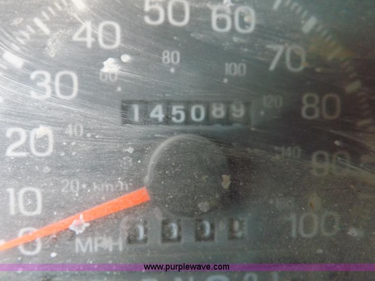 image for item F6437 1997 Ford F150 SuperCab pickup truck