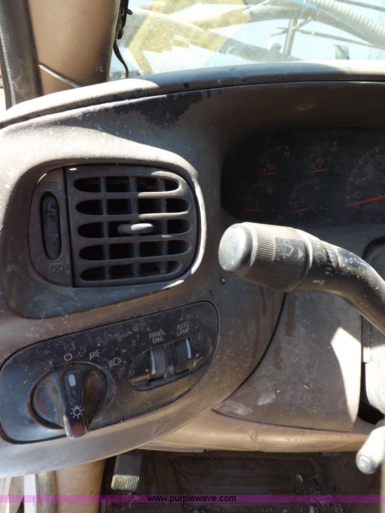 image for item F6437 1997 Ford F150 SuperCab pickup truck