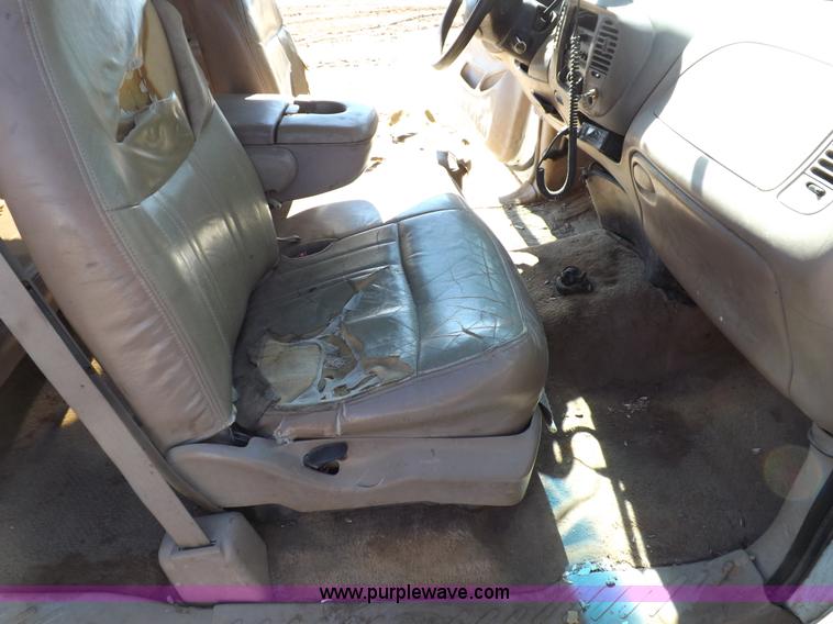 image for item F6437 1997 Ford F150 SuperCab pickup truck