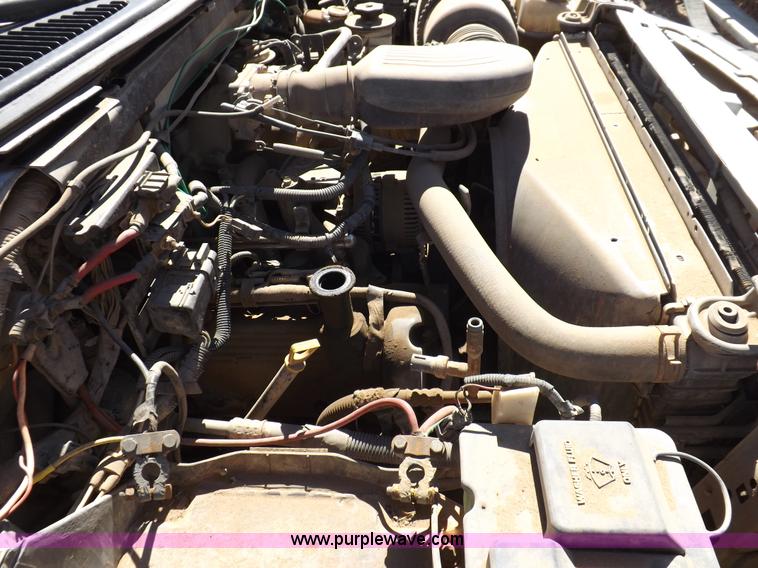 image for item F6437 1997 Ford F150 SuperCab pickup truck