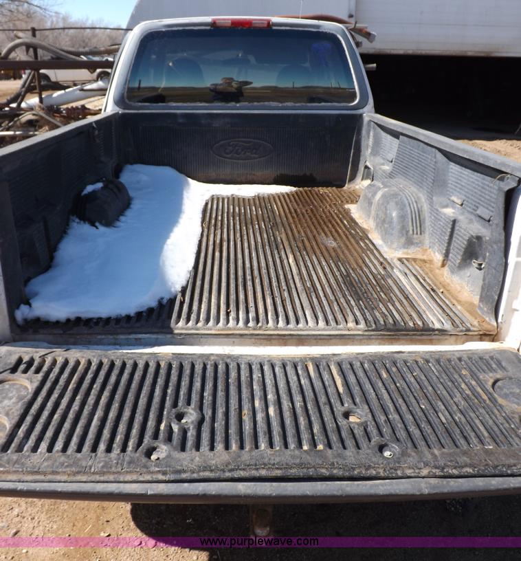 image for item F6437 1997 Ford F150 SuperCab pickup truck