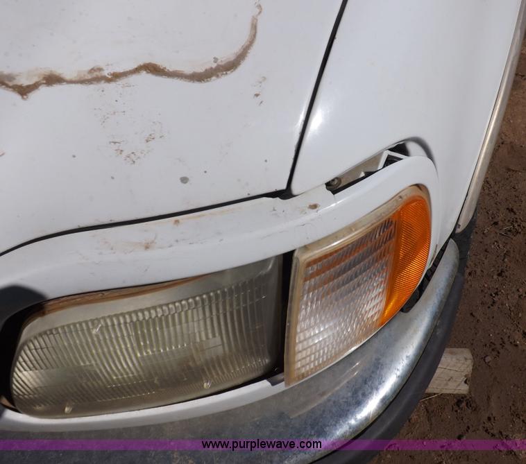 image for item F6437 1997 Ford F150 SuperCab pickup truck