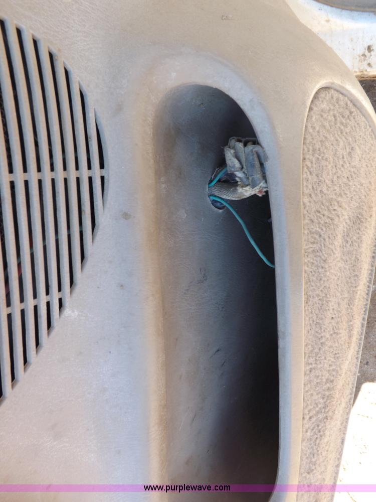 image for item F6437 1997 Ford F150 SuperCab pickup truck