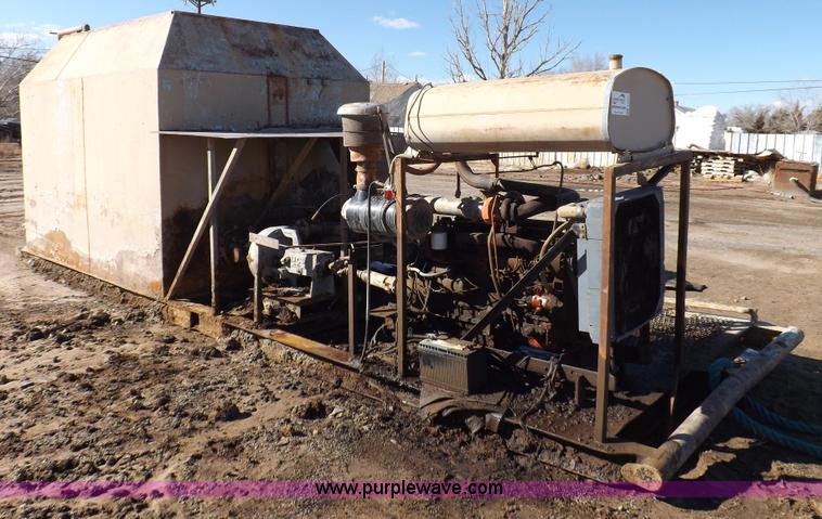 image for item F6439 Drilling mod/cement mixing pump with tank