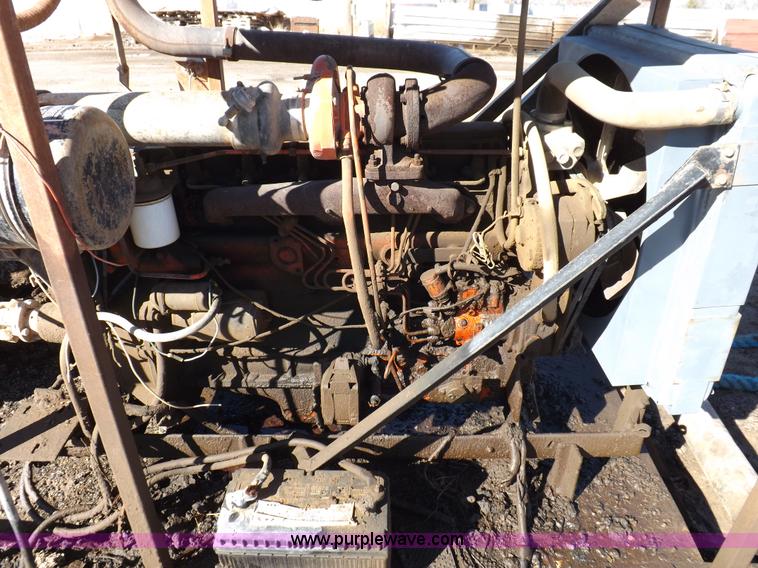 image for item F6439 Drilling mod/cement mixing pump with tank