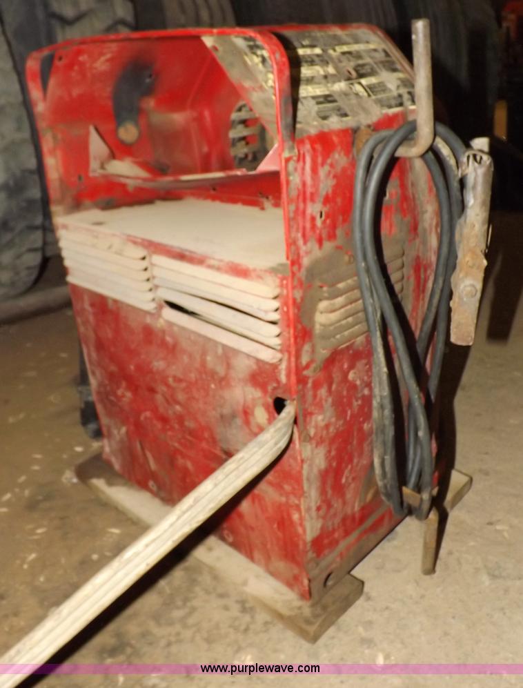 image for item J9169 Lincoln AC225 arc welder