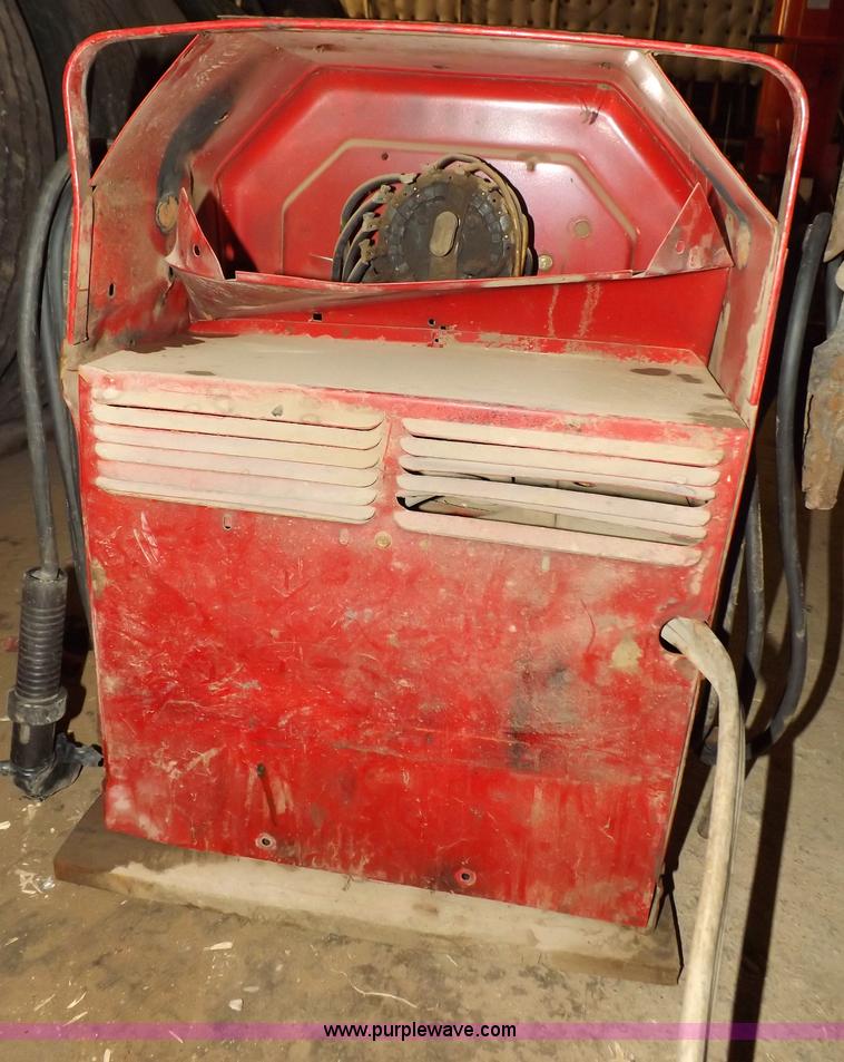 image for item J9169 Lincoln AC225 arc welder