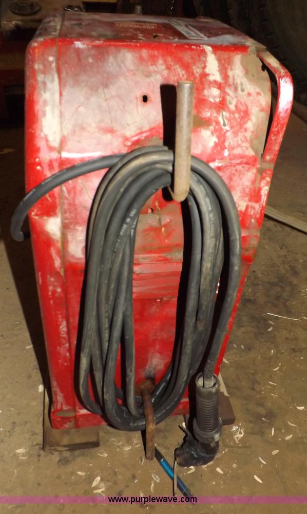 image for item J9169 Lincoln AC225 arc welder