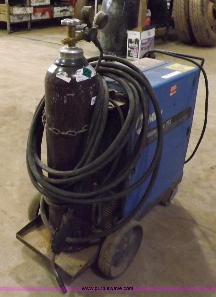 image for item J9170 Millermatic 250 wire feed welder