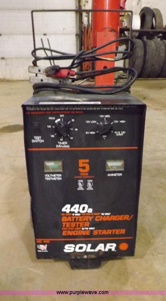 image for item J9171 Solar 440A battery booster