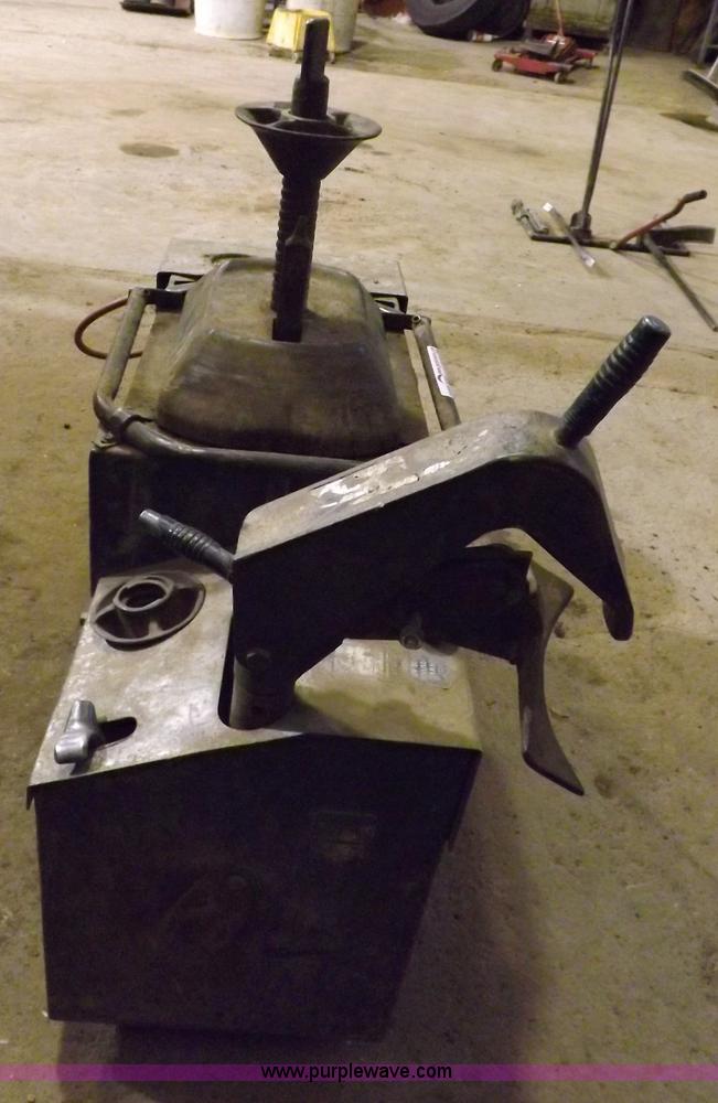 image for item J9173 Coats 2020 Super Star tire machine