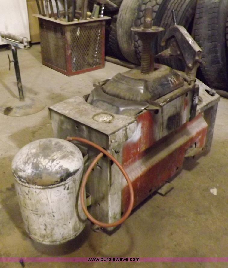 image for item J9173 Coats 2020 Super Star tire machine