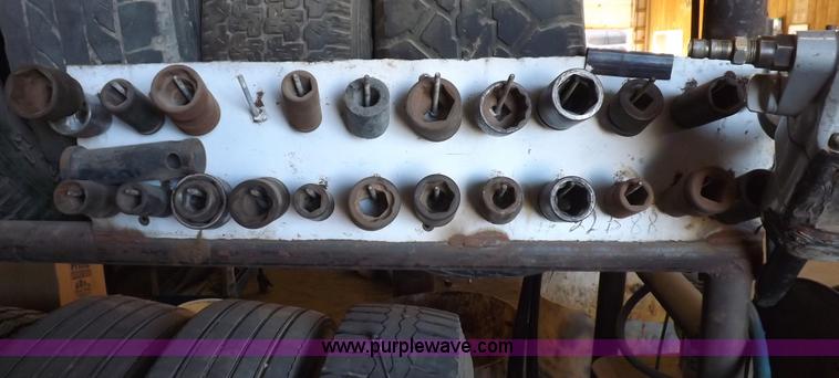 image for item J9177 Ingersoll Rand 1" impact gun