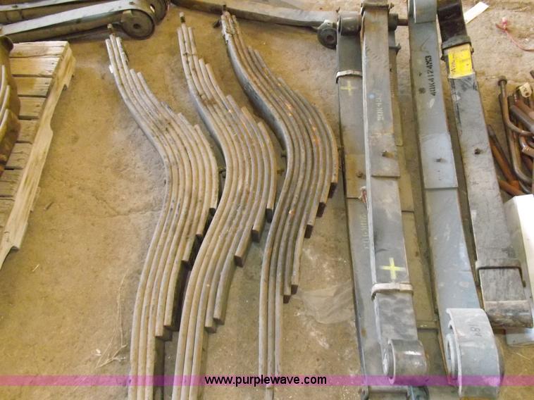 image for item J9189 Various Mack and other automotive parts