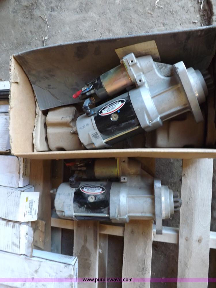 image for item J9189 Various Mack and other automotive parts