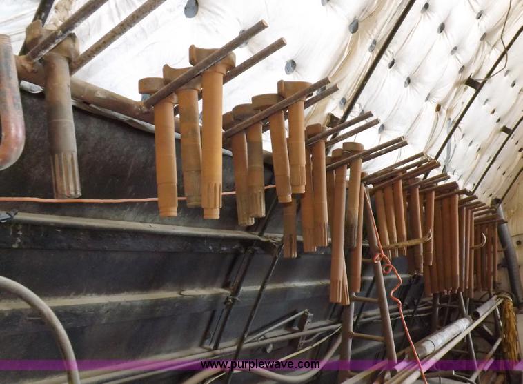 image for item J9189 Various Mack and other automotive parts