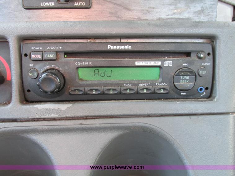 image for item A8501 2006 Freightliner Columbia semi truck