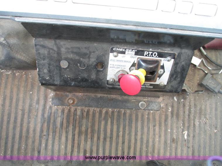 image for item A8501 2006 Freightliner Columbia semi truck