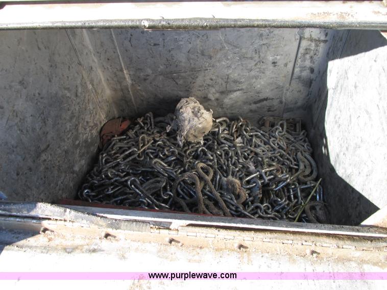 image for item A8501 2006 Freightliner Columbia semi truck