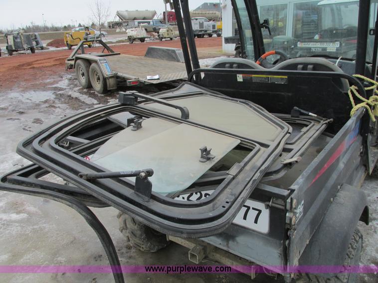 image for item AH9998 2007 Club Car XRT 1550G utility vehicle