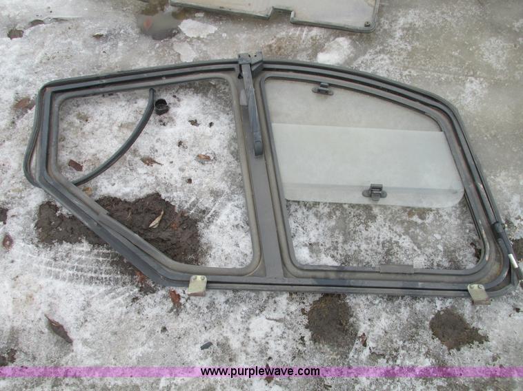 image for item AH9998 2007 Club Car XRT 1550G utility vehicle