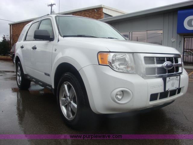 image for item B1855 2008 Ford Escape XLT SUV