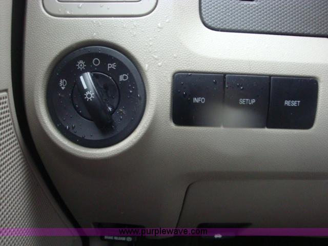 image for item B1855 2008 Ford Escape XLT SUV