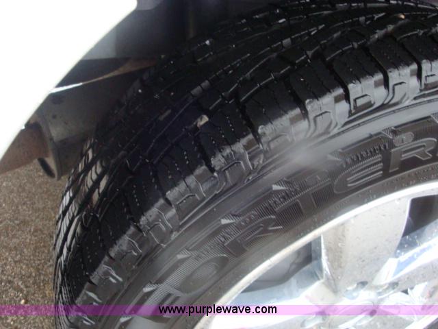 image for item B1855 2008 Ford Escape XLT SUV