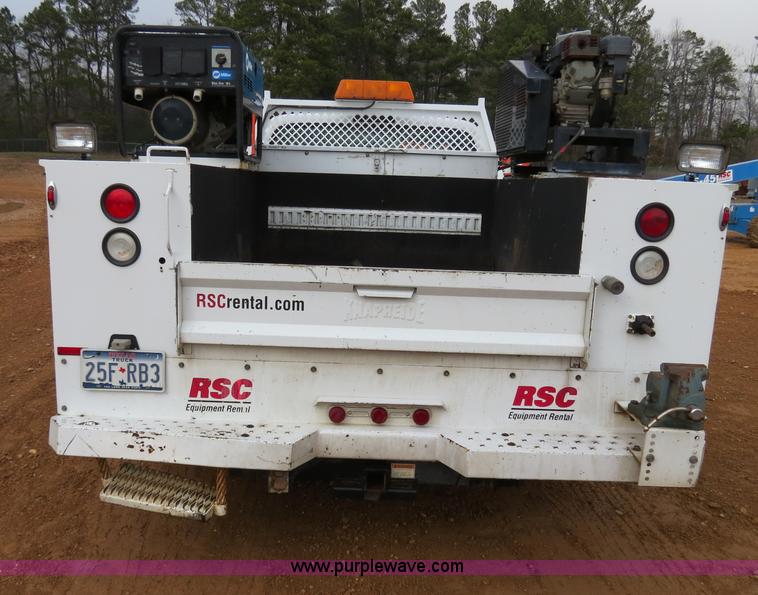 image for item B4645 2006 Ford F350 XL Super Duty service truck