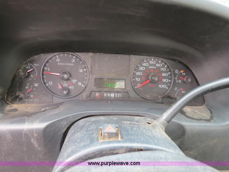 image for item B4645 2006 Ford F350 XL Super Duty service truck