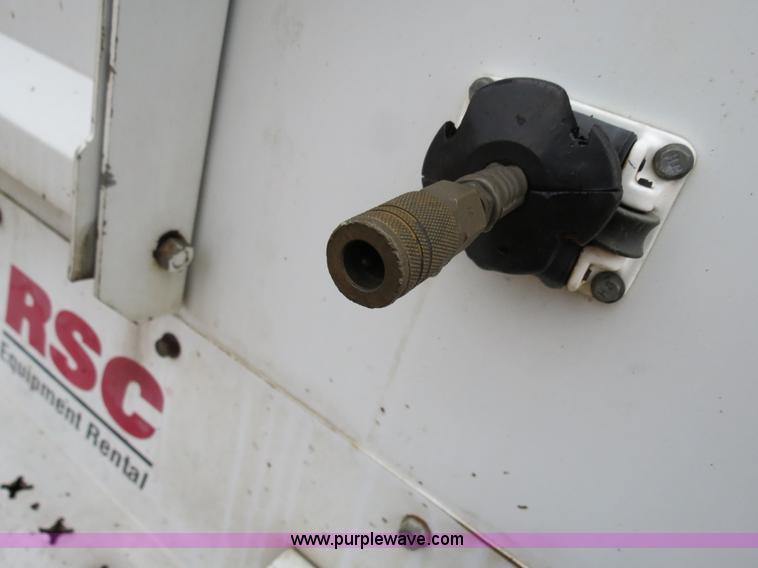 image for item B4645 2006 Ford F350 XL Super Duty service truck