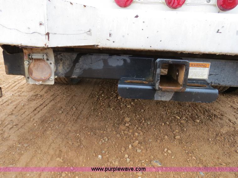 image for item B4645 2006 Ford F350 XL Super Duty service truck