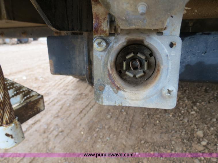 image for item B4645 2006 Ford F350 XL Super Duty service truck