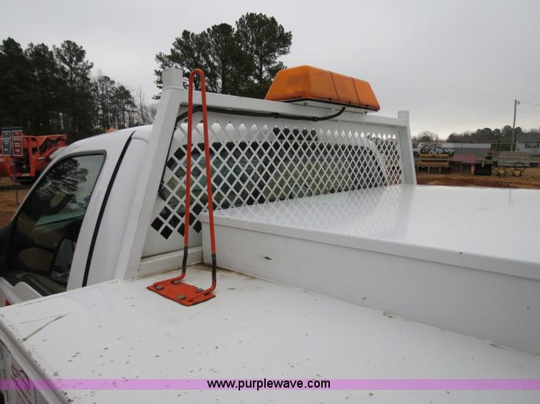 image for item B4645 2006 Ford F350 XL Super Duty service truck