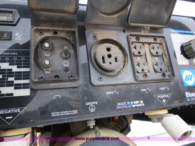 image for item B4645 2006 Ford F350 XL Super Duty service truck