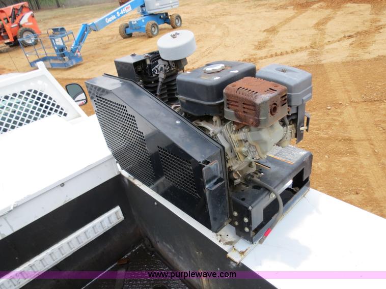 image for item B4645 2006 Ford F350 XL Super Duty service truck