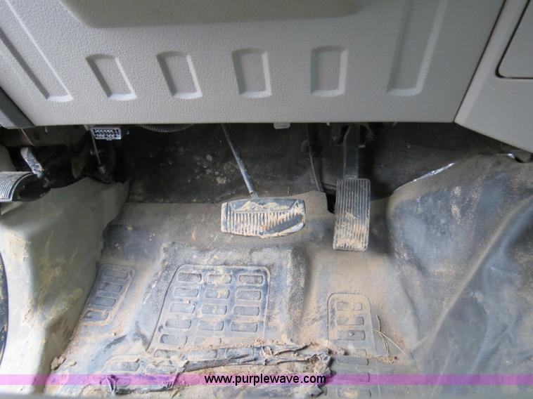 image for item B4646 2008 Ford F350 XL Super Duty service truck