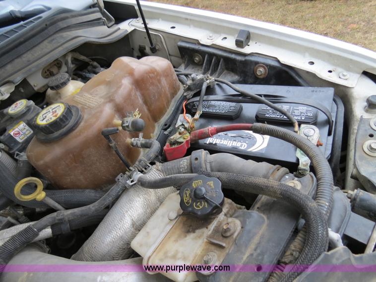 image for item B4646 2008 Ford F350 XL Super Duty service truck