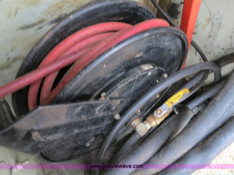 image for item B4646 2008 Ford F350 XL Super Duty service truck