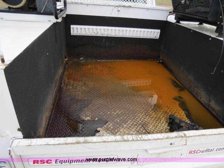 image for item B4646 2008 Ford F350 XL Super Duty service truck