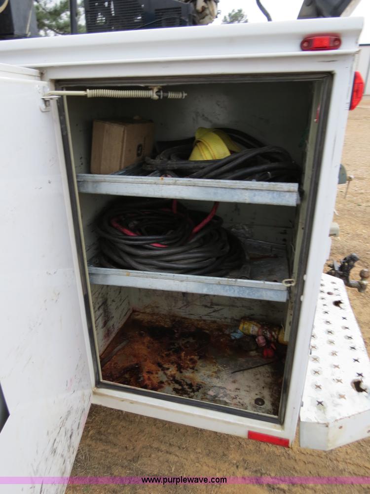 image for item B4646 2008 Ford F350 XL Super Duty service truck