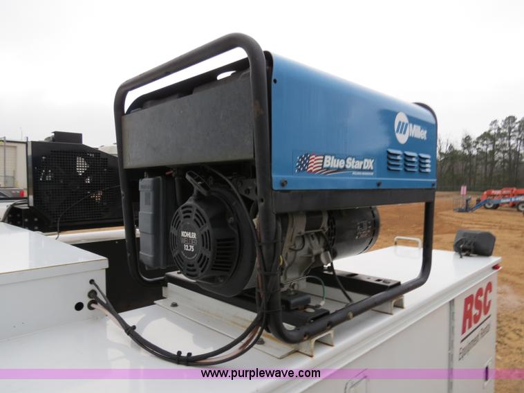 image for item B4646 2008 Ford F350 XL Super Duty service truck