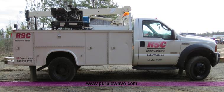 image for item B4647 2007 Ford F550 XL Super Duty service truck
