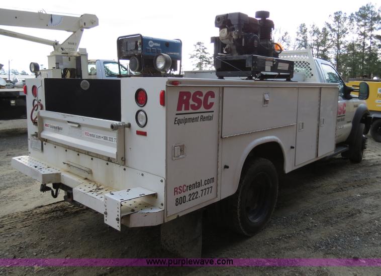 image for item B4647 2007 Ford F550 XL Super Duty service truck